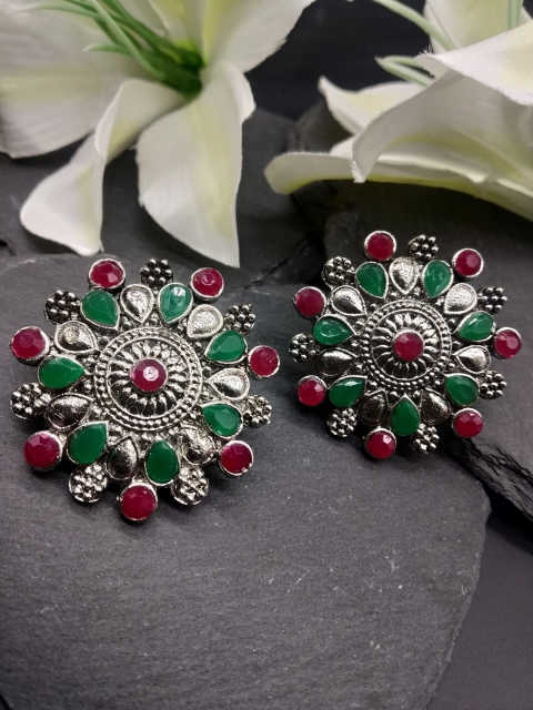 

Fida Silver-Toned & Fluorescent Green Circular Studs