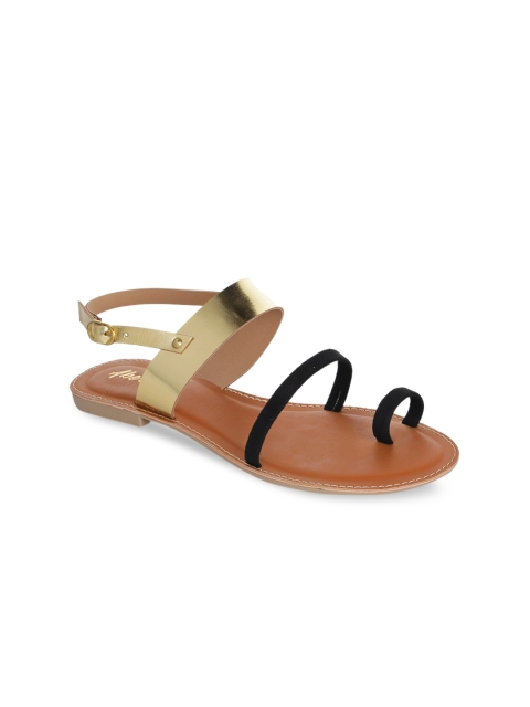 

Aber & Q Women Black Solid One Toe Flats