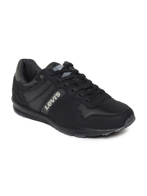 

Levis Men Black Baylor Sneakers