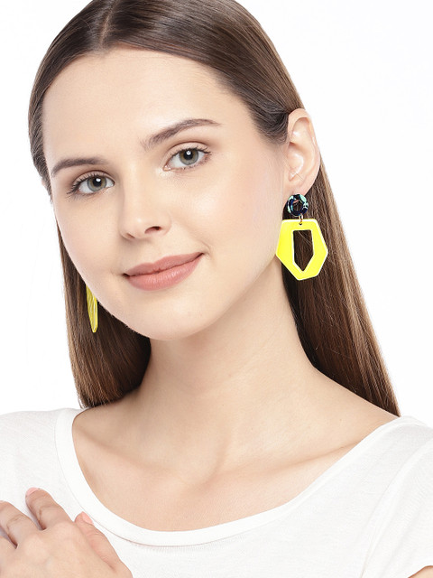 

OOMPH Yellow & Blue Handcrafted Geometric Drop Earrings