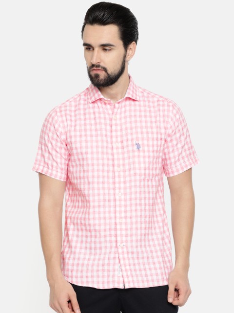

U.S. Polo Assn. Men Pink & White Tailored Fit Checked Casual Shirt