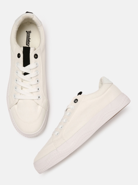 

Roadster Women White Sneakers