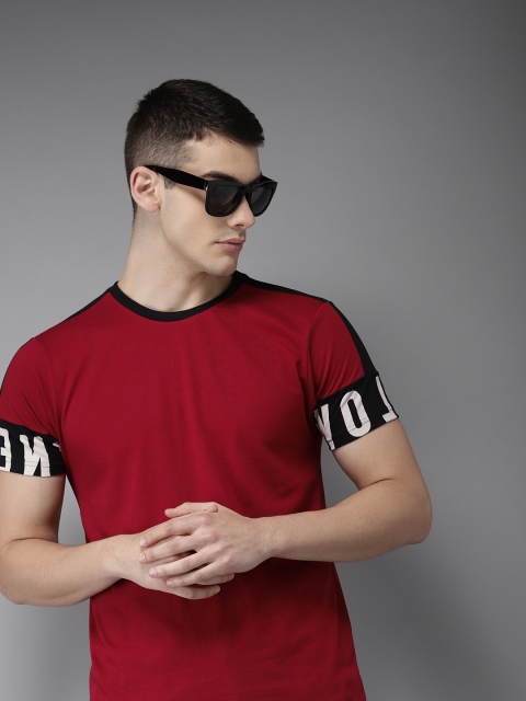 

Moda Rapido Men Maroon Solid Round Neck Pure Cotton T-shirt