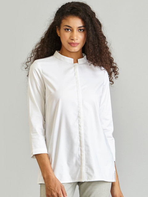 

FableStreet Women White Regular Fit Solid Casual Shirt