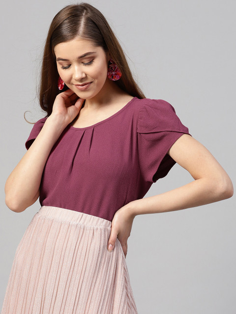 

Kazo Women Burgundy Solid Boxy Top