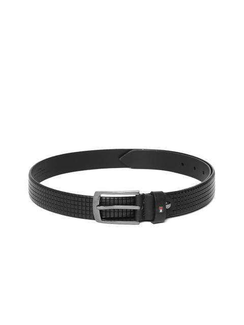 

Tommy Hilfiger Men Black Textured Leather Belt