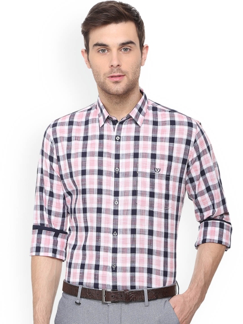 

Van Heusen Sport Men Pink Slim Fit Checked Casual Shirt