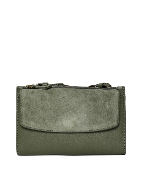 

Fossil Women Green Solid Leather Two Fold Wallet