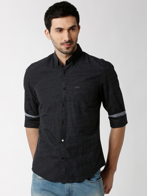 

Peter England Casuals Men Black Slim Fit Striped Casual Shirt