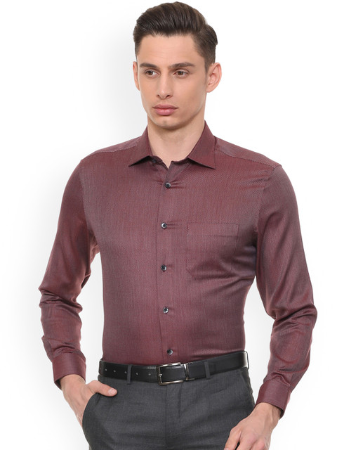 

Louis Philippe Men Maroon Regular Fit Self Design Formal Shirt