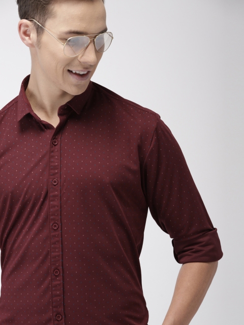 

Mast & Harbour Men Maroon Regular Fit Printed Casual Shirt