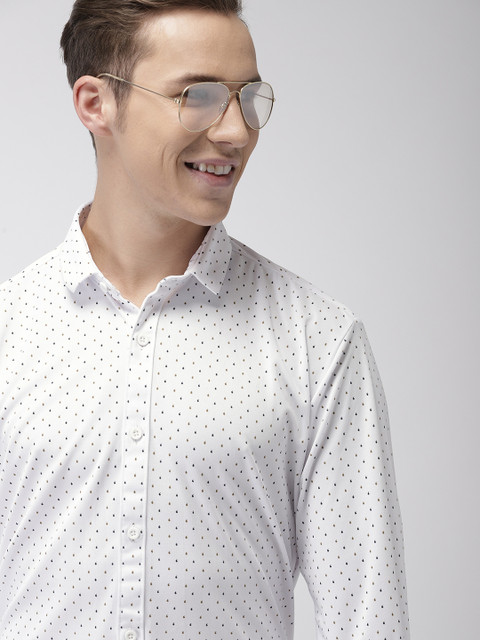 

Mast & Harbour Men White Regular Fit Printed Casual Shirt