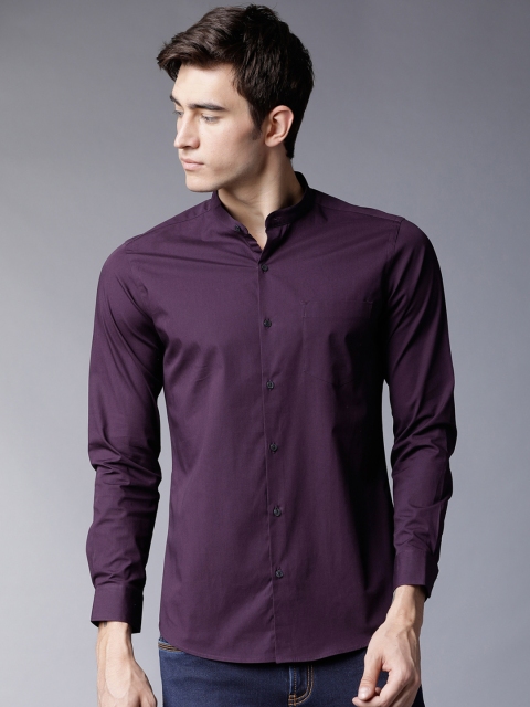 

Black coffee Men Purple Slim Fit Solid Casual Shirt