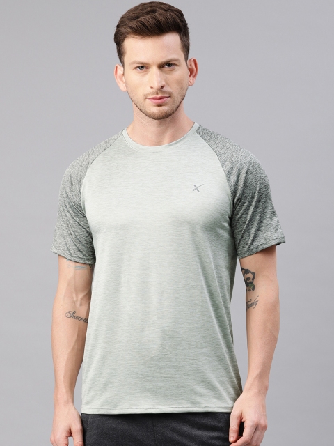 

HRX by Hrithik Roshan Men Grey Melange Solid Men Rapid Dry Running T-shirts