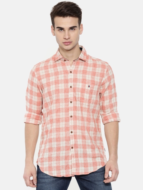 

IDC Men Off-White & Red Slim Fit Checked Casual Shirt
