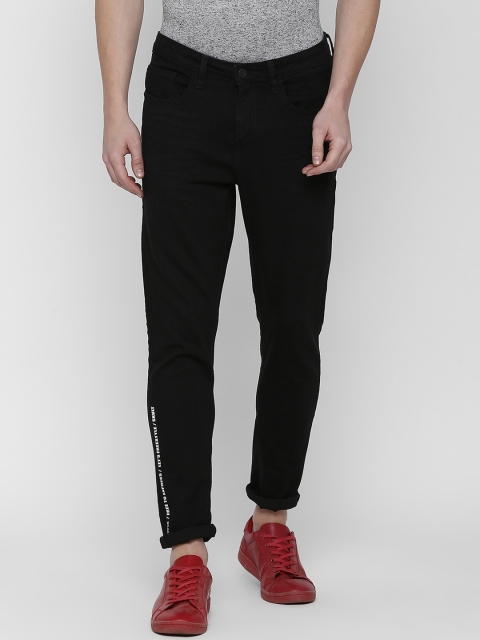 

SKULT by Shahid Kapoor Men Black Slim Fit Mid-Rise Clean Look Stretchable Jeans