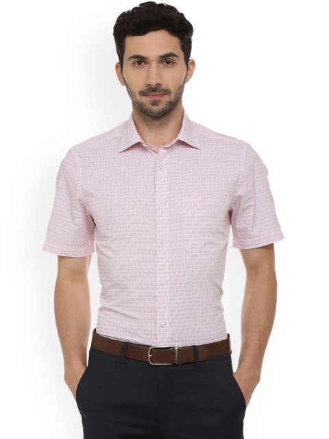 

Louis Philippe Men Pink Regular Fit Checked Casual Shirt