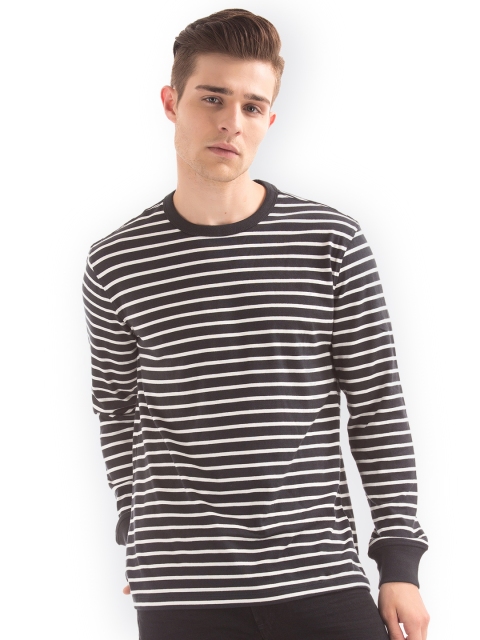 

GAP Men Black & White Striped Round Neck Long Sleeve T-shirt