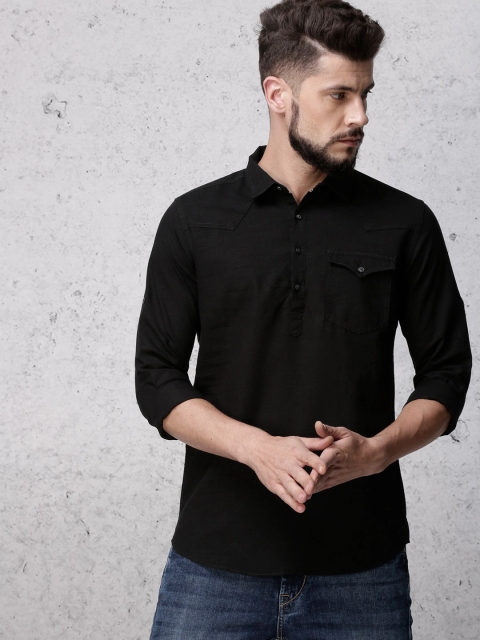 

Ecko Unltd Men Black Slim Fit Solid Casual Shirt