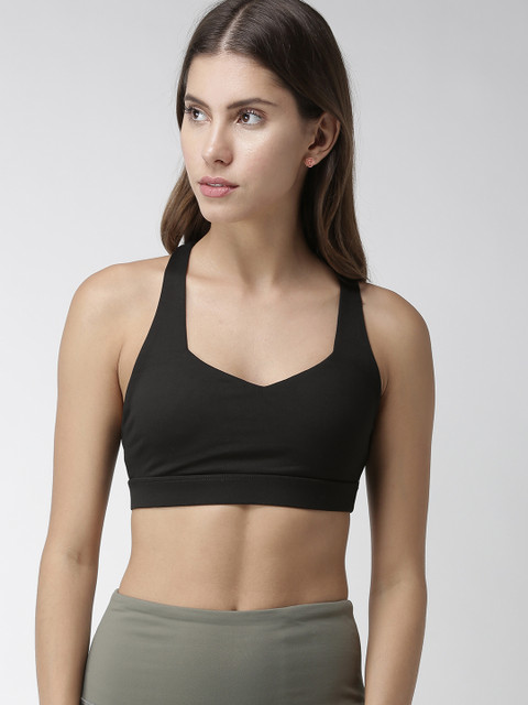 

FOREVER 21 Black Solid Non-Wired Lightly Padded Sports Bra 340997