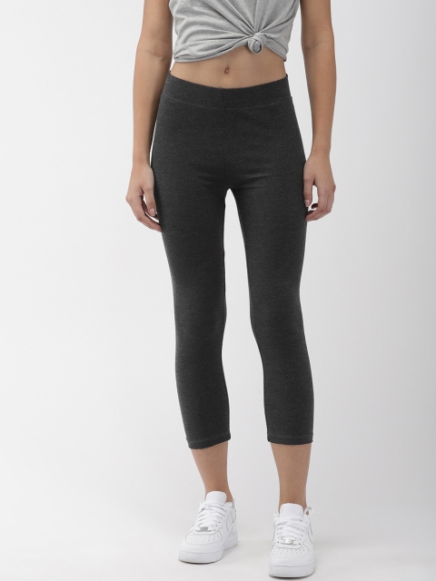 

FOREVER 21 Women Charcoal Grey Solid Capri Leggings