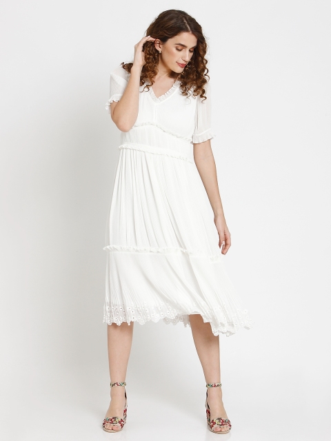 

Vero Moda Women Solid White Fit and Flare Dress