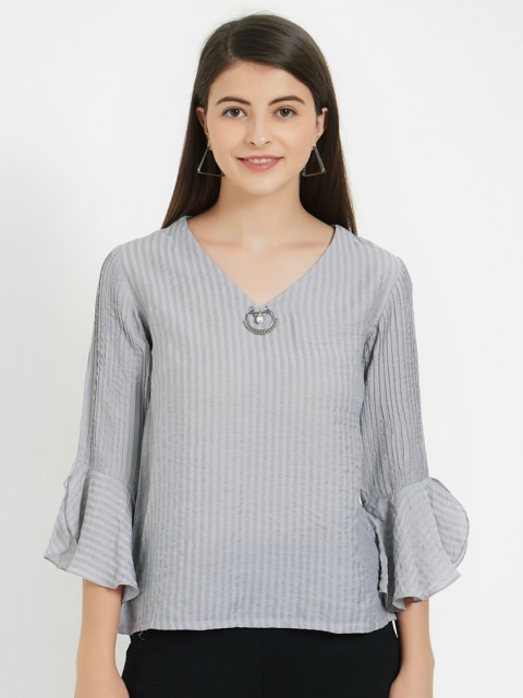 

Soie Women Grey Striped Top