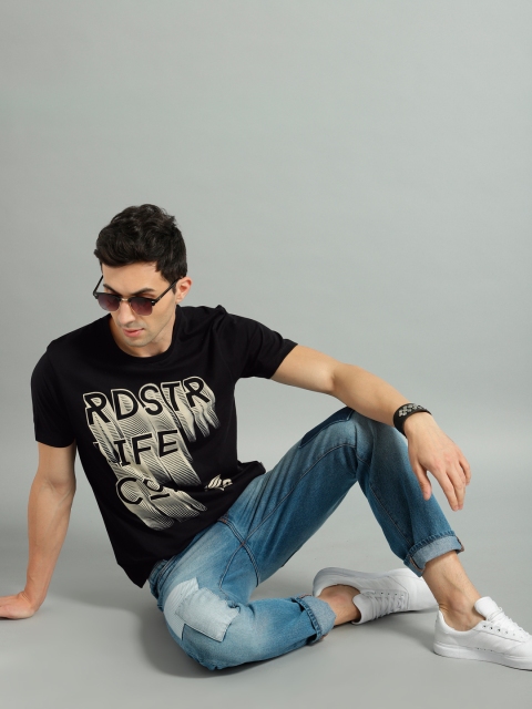 

Roadster Men Black & Cream-Coloured Printed Round Neck T-shirt
