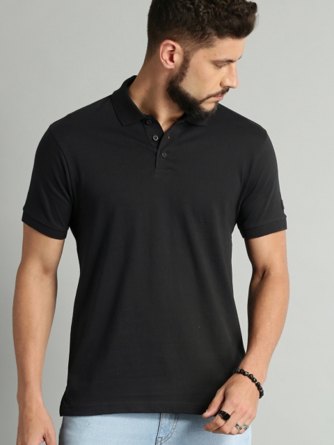 

Roadster Men Black Solid Polo Collar T-shirt