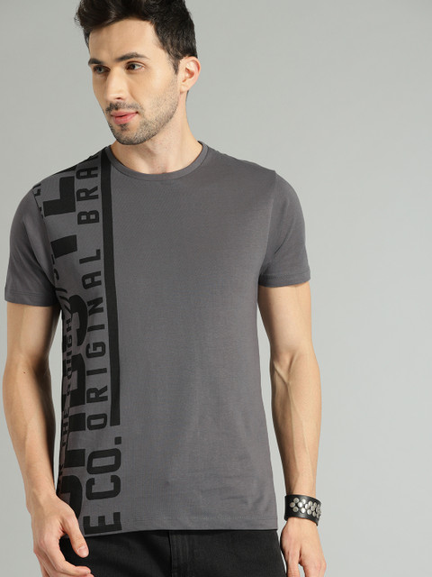 

The Roadster Lifestyle Co Men Grey Printed Round Neck T-shirt, Charcoal