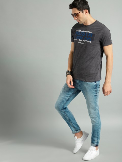 

Roadster Men Charcoal Grey Printed Round Neck T-shirt
