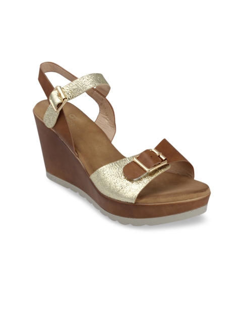 

pelle albero Women Brown Solid Sandals