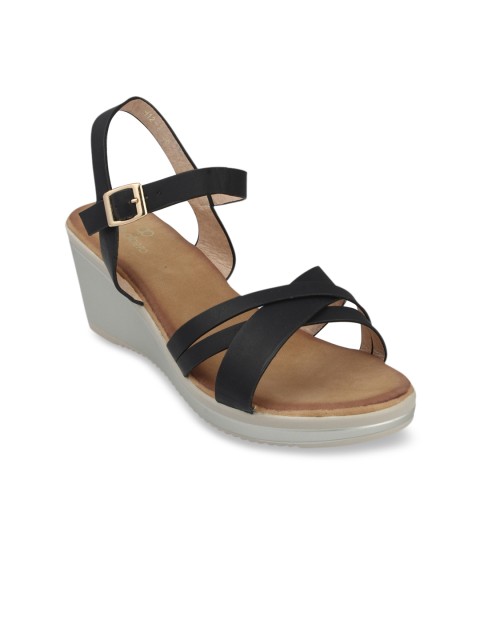 

pelle albero Women Black Solid Sandals
