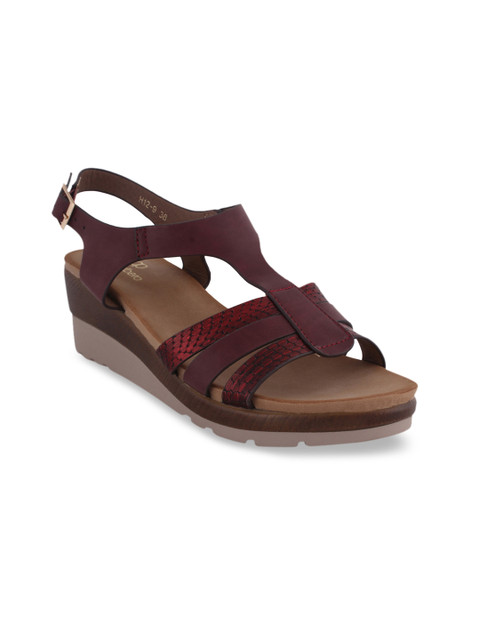 

pelle albero Women Maroon Textured Sandals