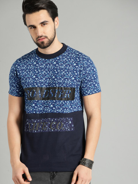 

Roadster Men Blue Printed Round Neck T-shirt