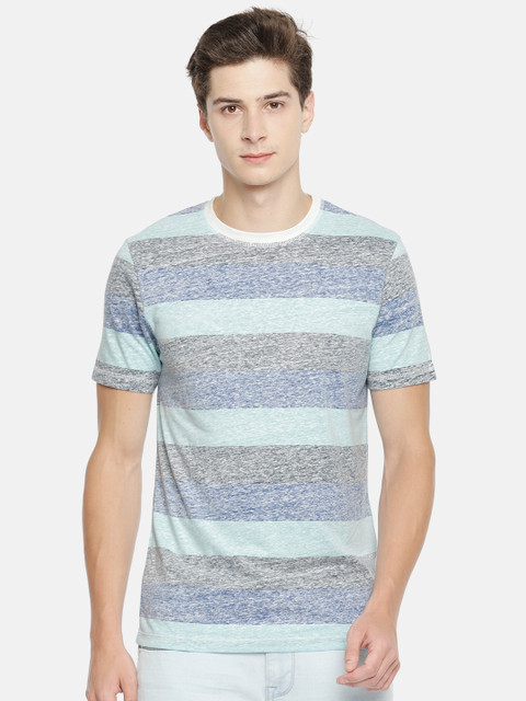 

Jack & Jones Men Turquoise Blue Solid Round Neck T-shirt