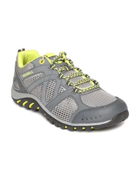 

Merrell Men Grey rockbit cove Trekking Shoes