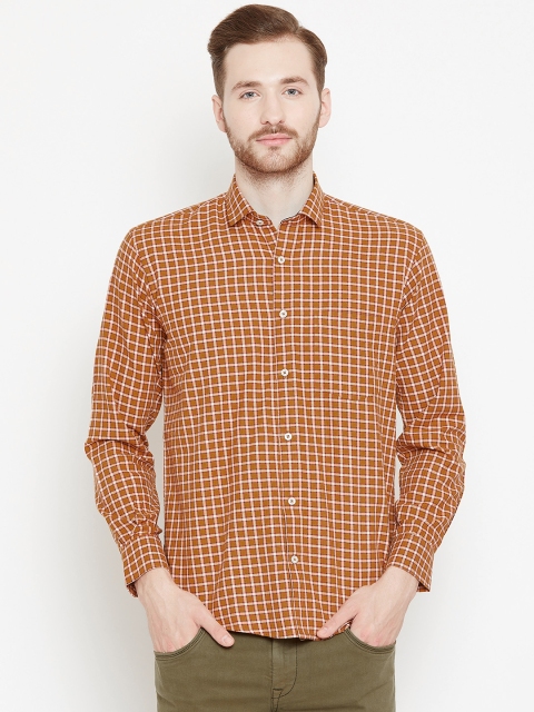 

Shaftesbury London Men Mustard Brown & Off-White Smart Slim Fit Checked Casual Shirt