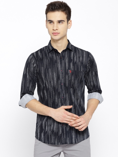 

Shaftesbury London Men Navy Blue Smart Slim Fit Printed Casual Shirt