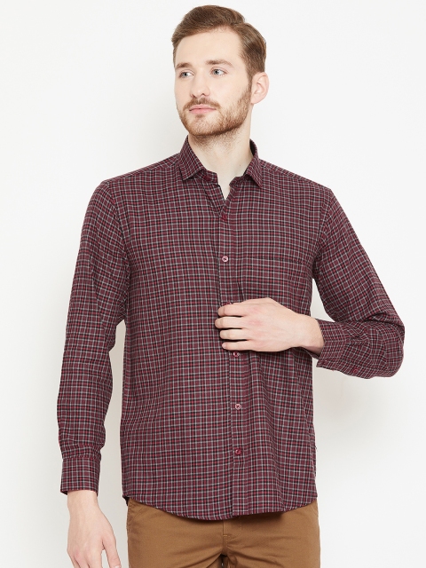 

Shaftesbury London Men Maroon & Black Smart Slim Fit Checked Casual Shirt