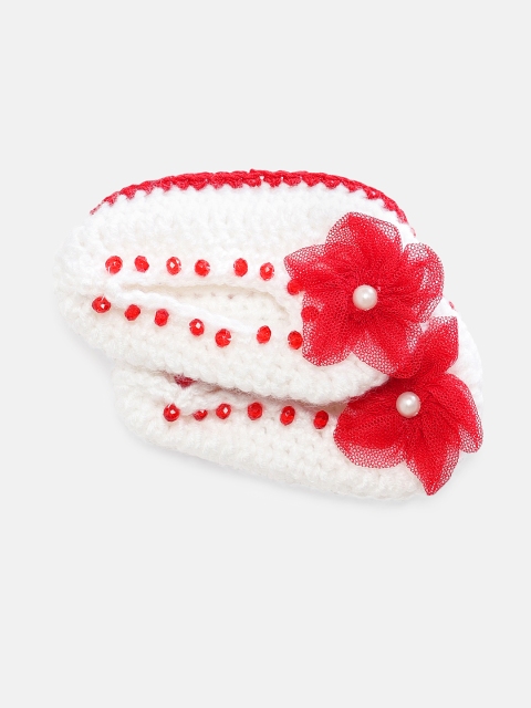 

Magic Needles Handmade Knit Crochet Woolen Autumn Winter Baby Booties, White