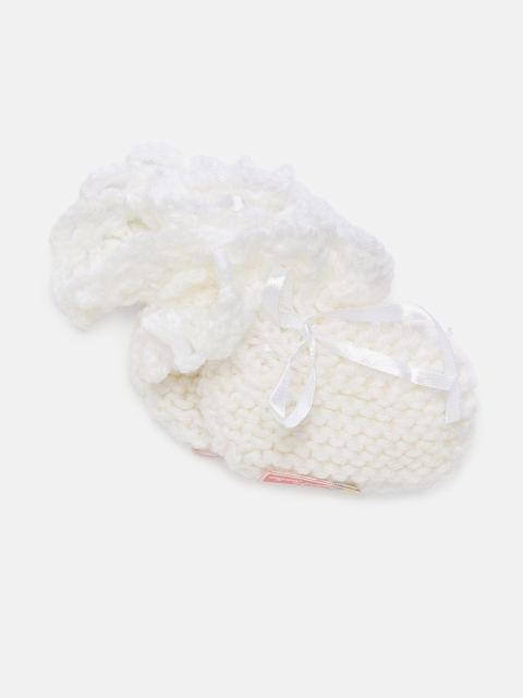 

Magic Needles Girls White Handmade Knit Crochet Woolen Booties