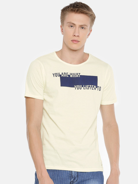 

Lee Cooper Men Yellow Printed Pure Cotton T-shirt