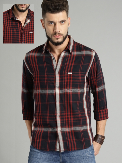 

The Roadster Lifestyle Co Men Navy Blue & Red Reversible Checked Casual Shirt