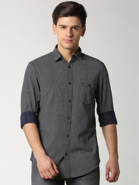 

Peter England Casuals Men Navy Blue Slim Fit Printed Casual Shirt
