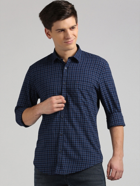 

Peter England Casuals Men Blue Slim Fit Checked Casual Shirt