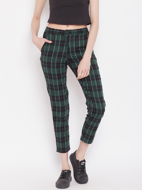 

I AM FOR YOU Women Green & Black Tailored Fit Checked Cropped Trousers