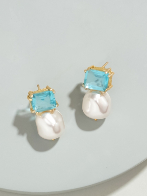 

Pipa Bella Gold-Plated & White Geometric Drop Earrings