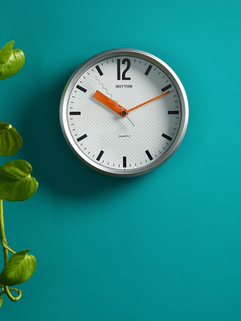

Rhythm White Handcrafted Round Solid Analogue Wall Clock