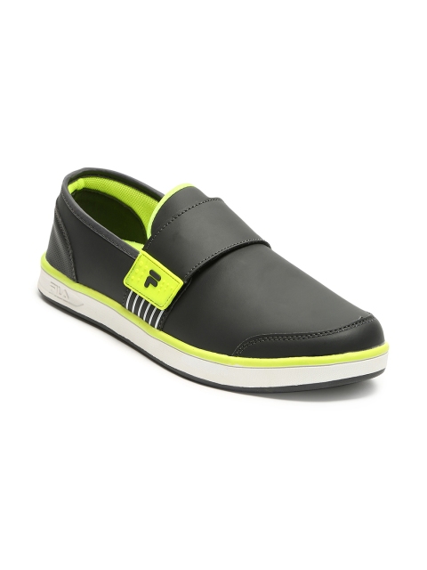 

FILA Men Grey ROCK IN IV Slip-On Sneakers